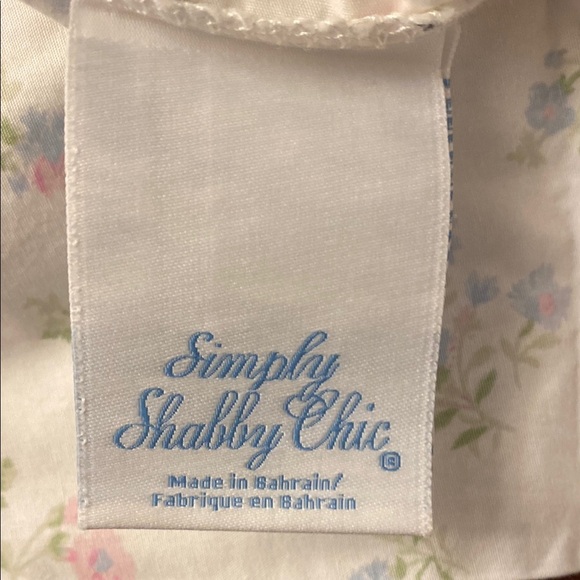 Shabby Chic Candy Floral QUEEN Pillow Case Set Rachel Ashwell NWOT - Picture 2 of 4